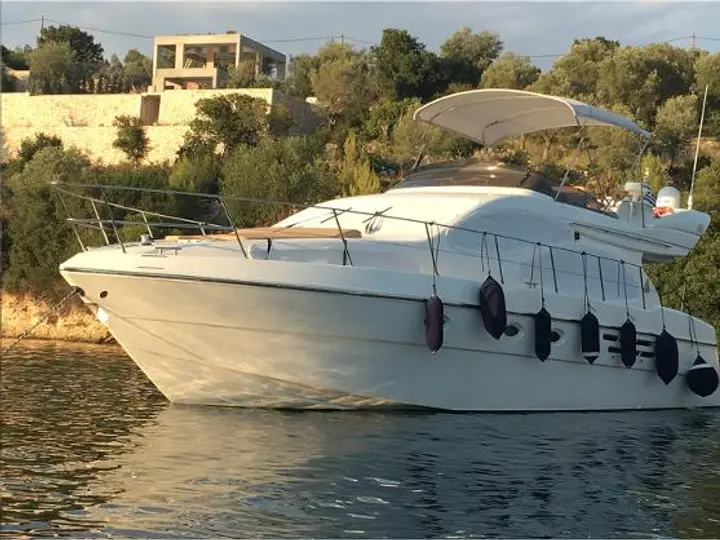 2001 Azimut 46 Fly