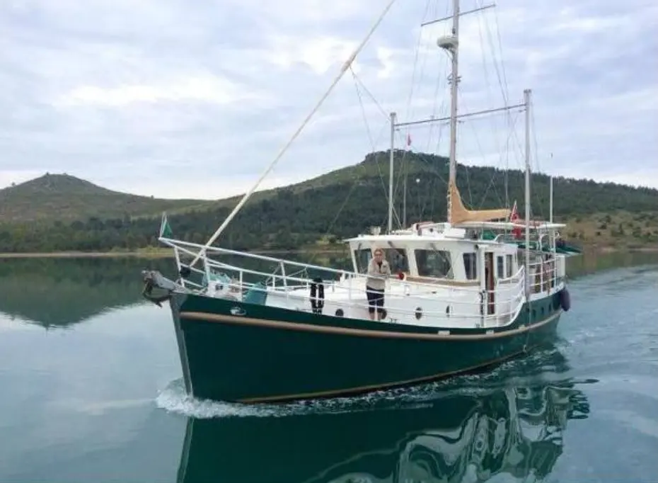 2003 Seahorse Duck 44, photo 1 of 7