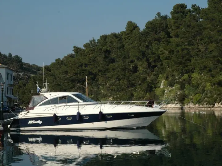 2004 Windy 43 Typhoon