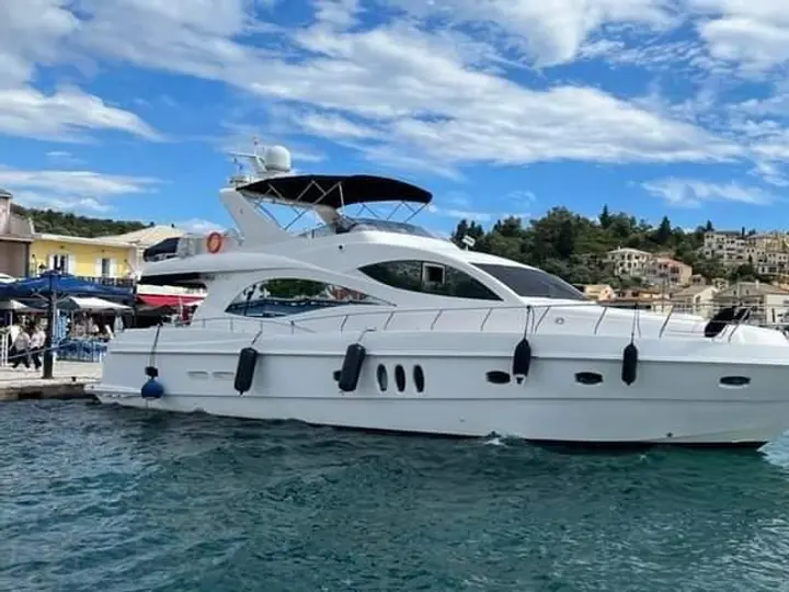2010 Majesty 66 Flybridge