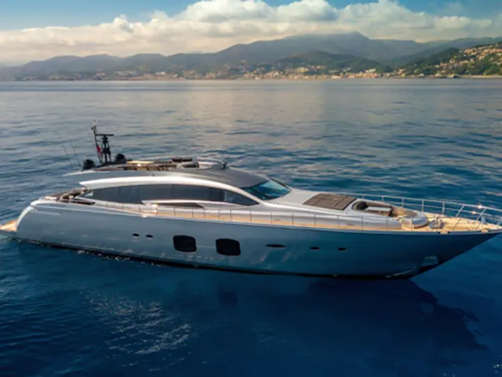 2015 Pershing 108