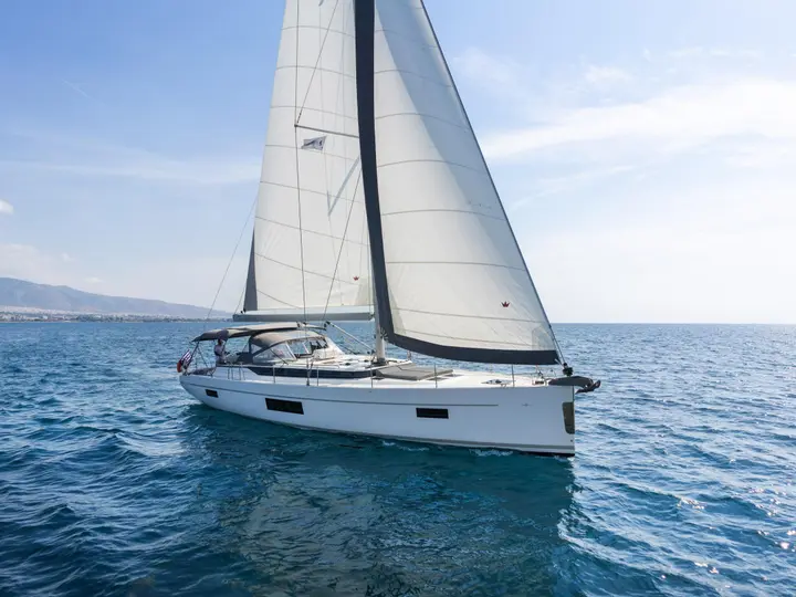 2021 Bavaria C57 Style
