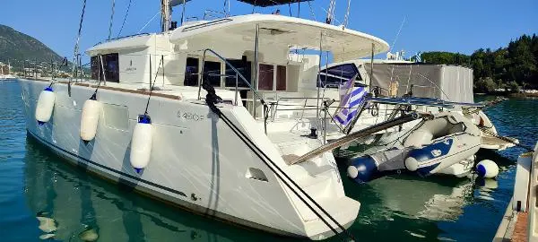Lagoon 450 F 2018 For Sale, Foto 1 von 7